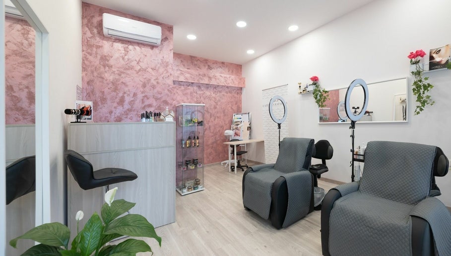 Sarts Beauty Studio Athens – obraz 1