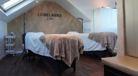 Comfortable treatment area at Lush Lashes Dublin, Dublin, County Dublin, IE, showcasing massage beds.