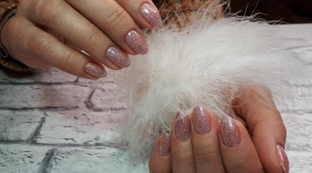 Маникюрный кабинет "GLAMOUR" изображение 2