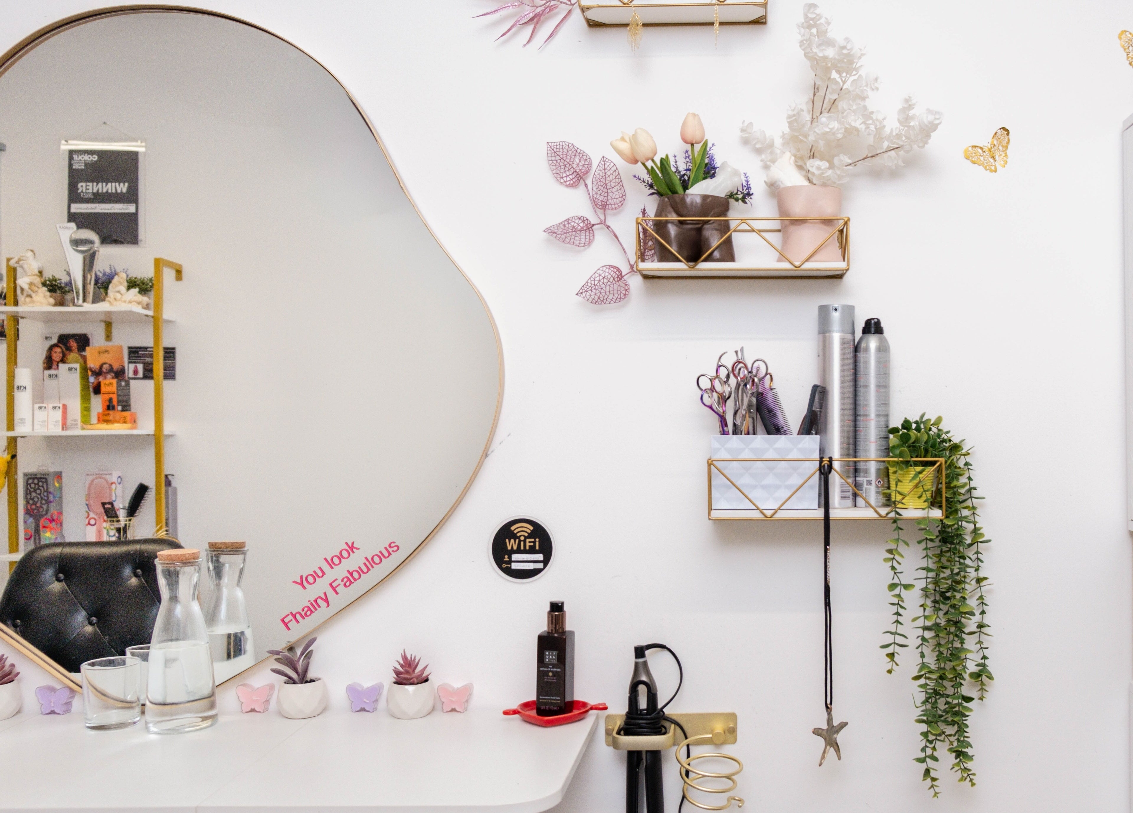 Elegant beauty station at Fededamians - Fhairy Studio in London, England, GB with stylish decor and beauty tools.