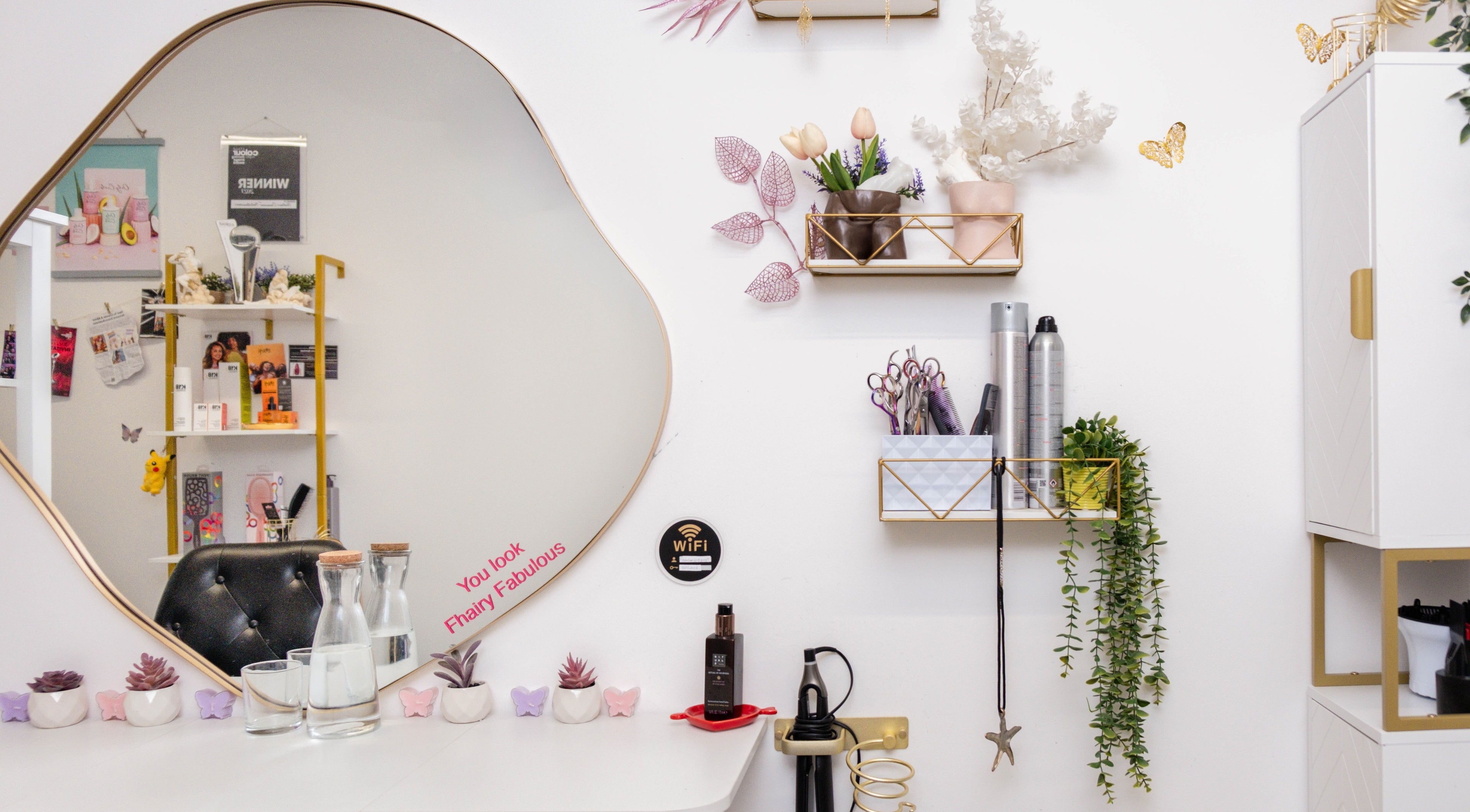 Elegant beauty station at Fededamians - Fhairy Studio in London, England, GB with stylish decor and beauty tools.