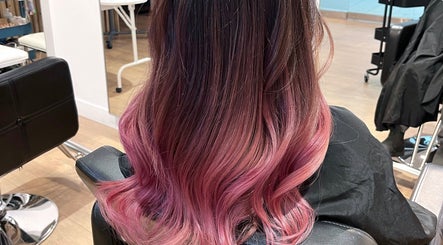 Kaiis Hair + Makeup image 3