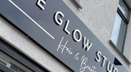 The Glow Studio - Hair