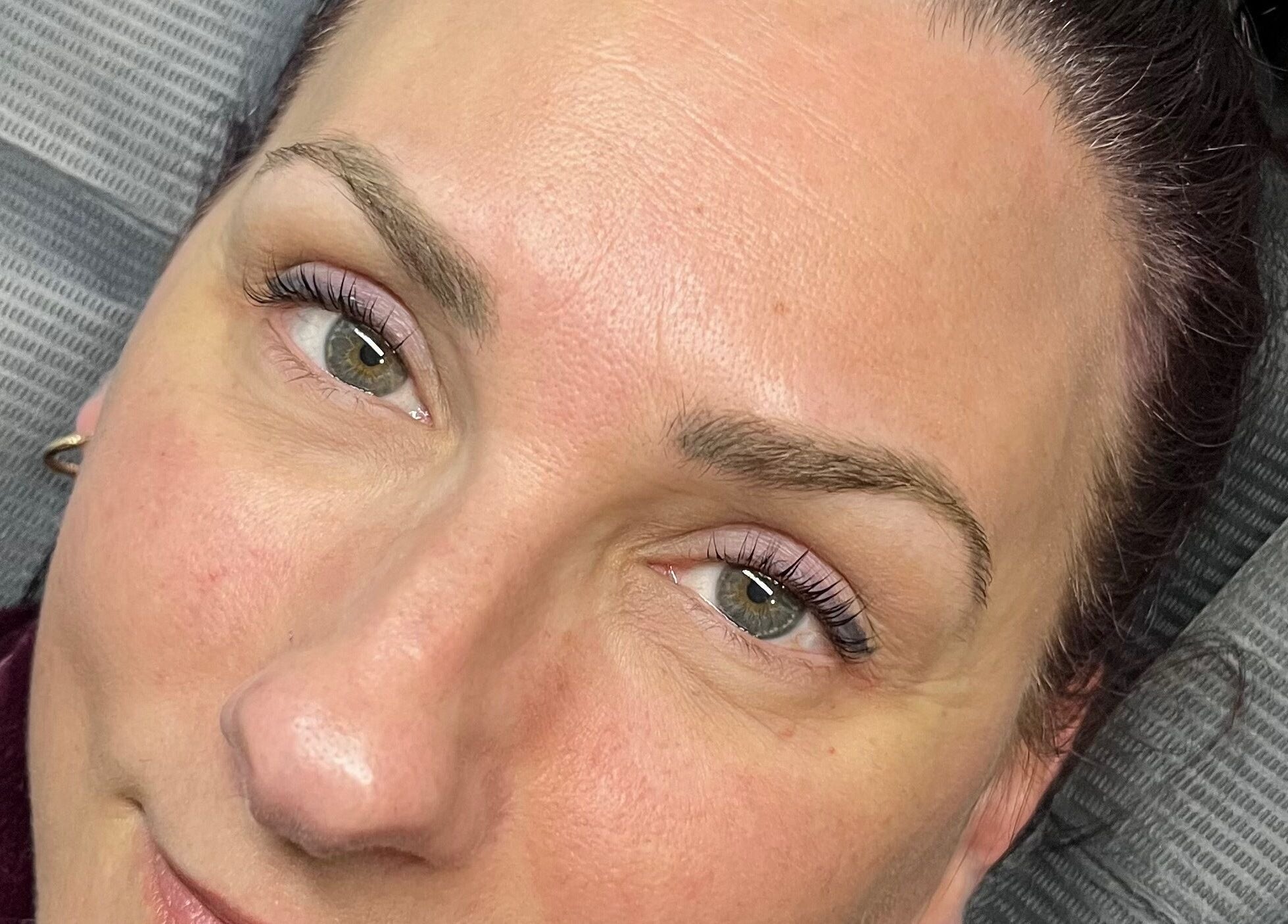 Close-up of eyelash extensions at Lo’s Lashes, Oshawa, Ontario, CA, showcasing detailed lash work.