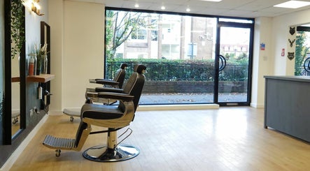 Grizzly's Male Hair Salon Billingshurst obrázek 2