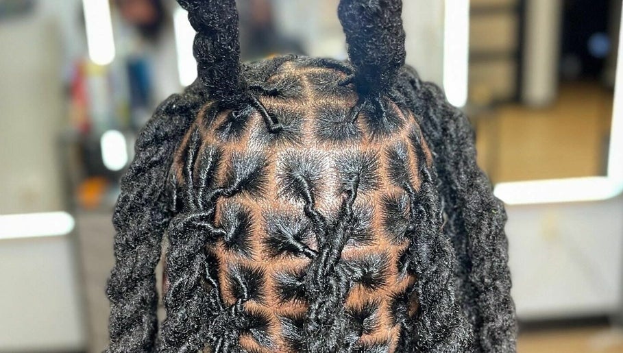 Signature Locs Salon HFX 1paveikslėlis