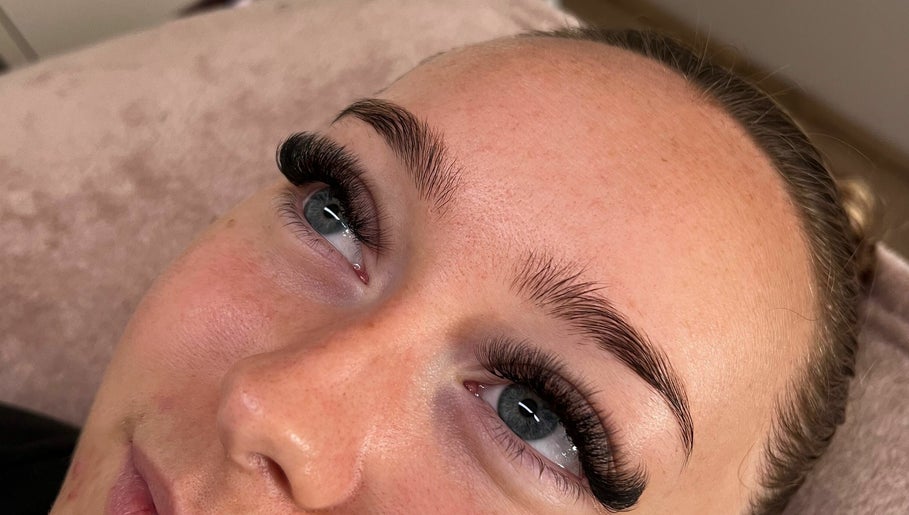 Lanky_Lashes, bilde 1