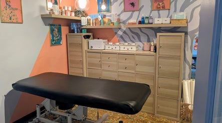 The Body Politik Wax Bar image 2