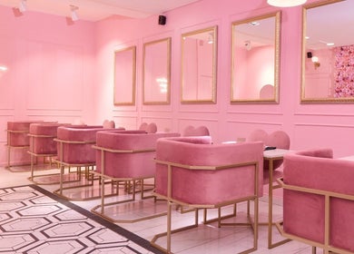 Elegant pink seating area at BOA Beauty Bar Claremont, Cape Town, Western Cape, ZA with luxurious decor.