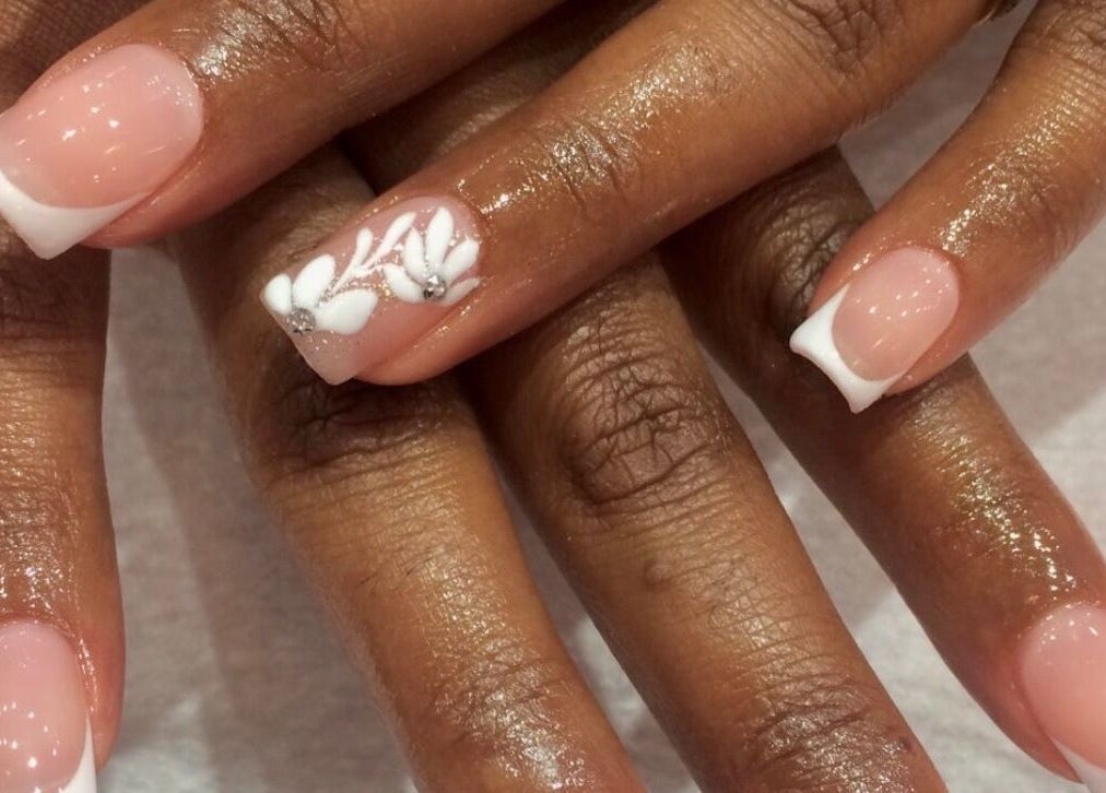 Elegant nails with floral design at BOA Beauty Bar Fourways Mall, Sandton, Gauteng, ZA.