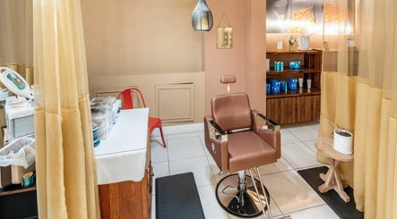 Bare Beauty Lounge image 2