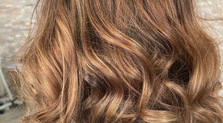 K Beauty Hair image 2