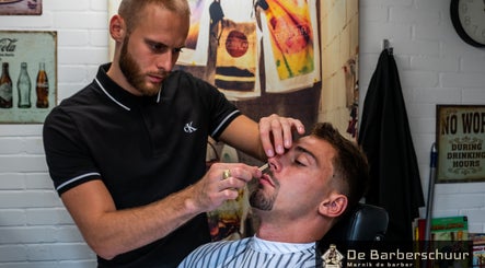 Barberschuur Leusden imagem 3