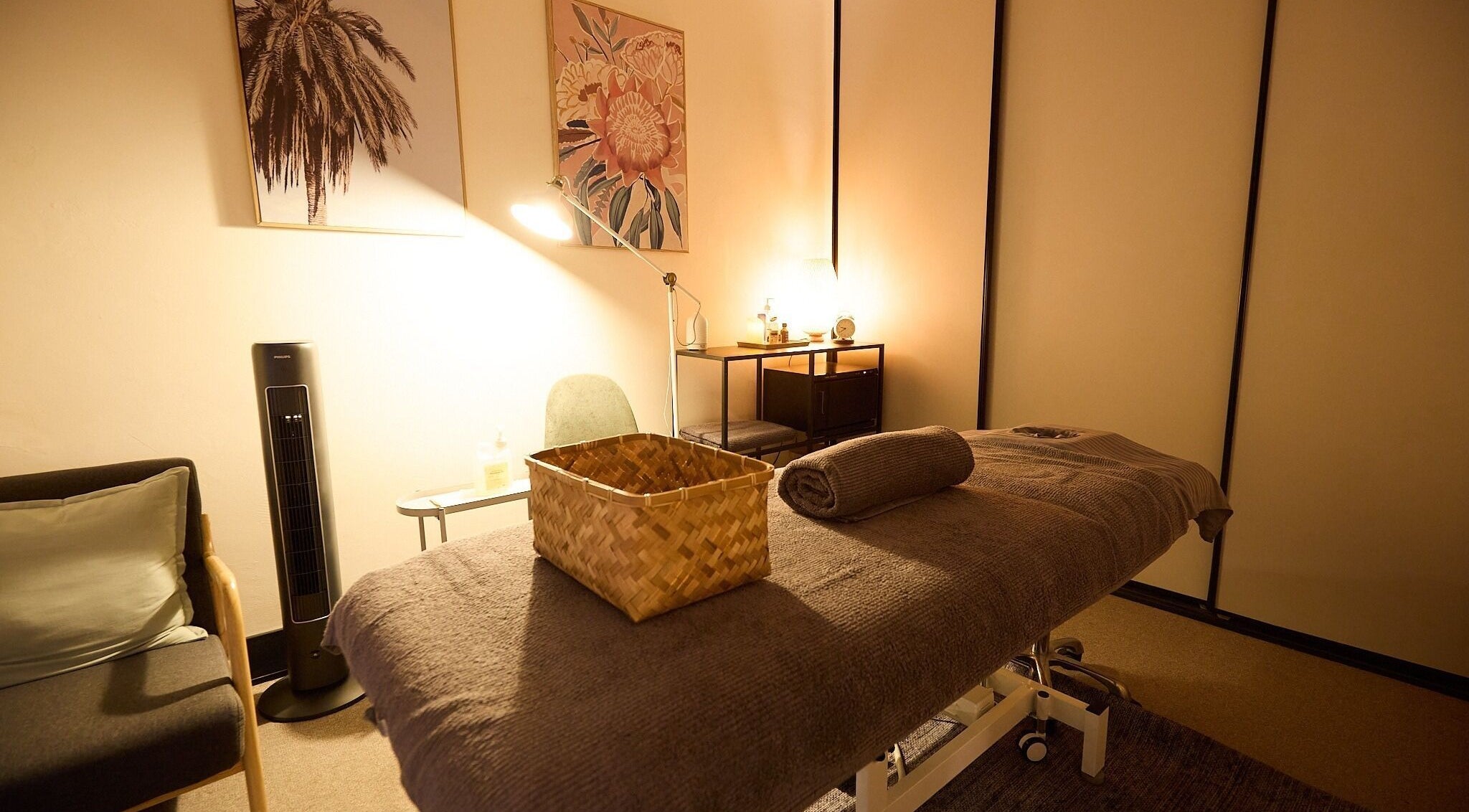 Tranquil massage room at MBS Remedial Massage Sydney, located in Sydney, New South Wales, AU. Cozy and inviting ambiance.
