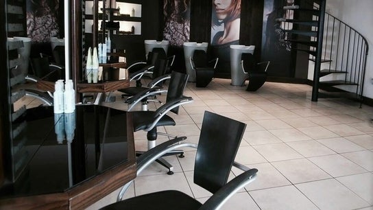 Roma Hair Salon Aveda