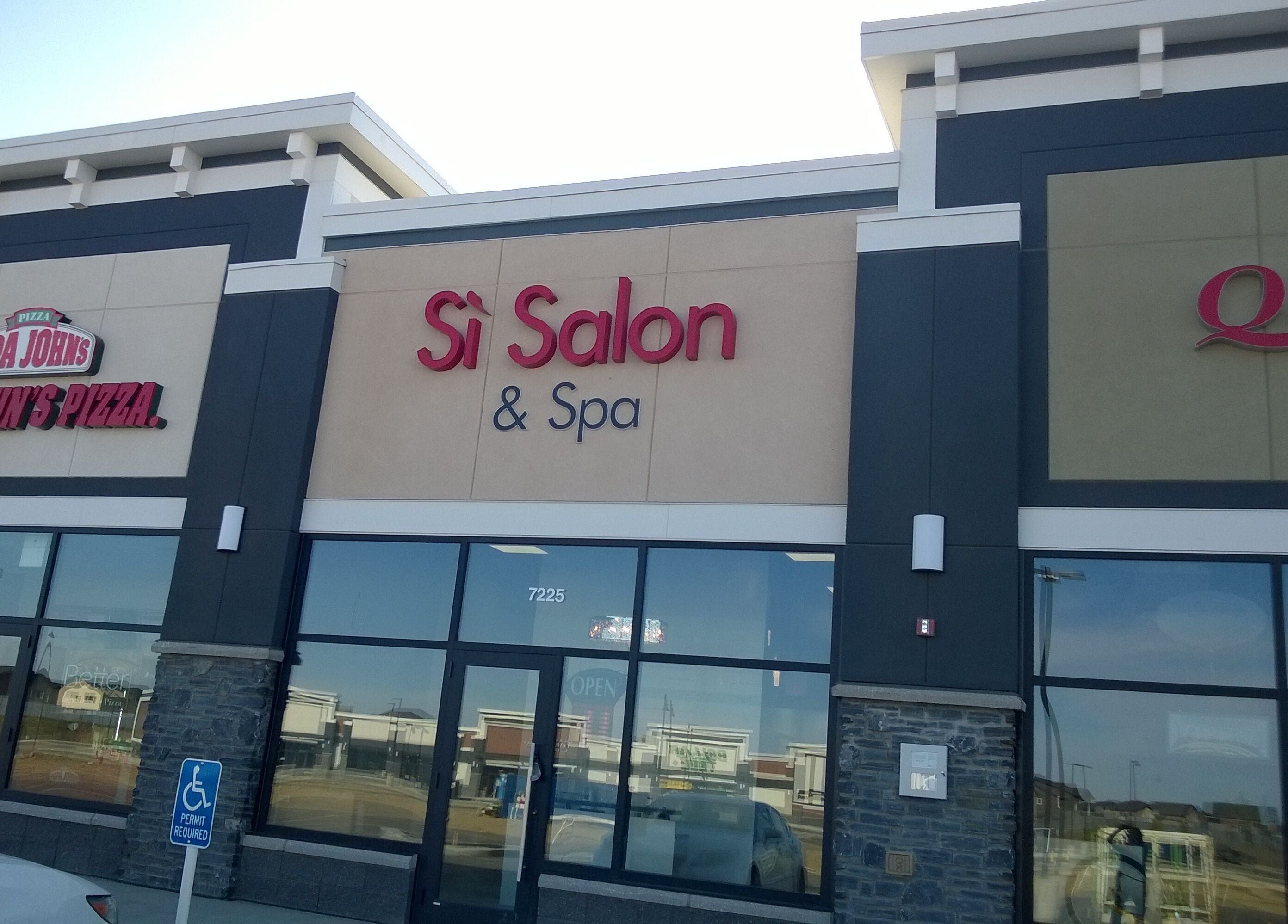 Si Salon and Spa in Edmonton, Alberta, CA, showcases modern exterior with stylish facade.