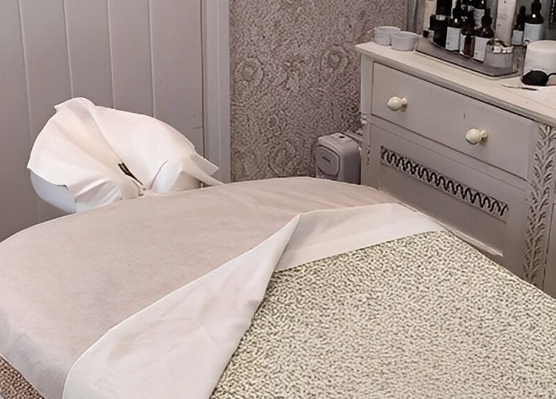 Luxury treatment room at Cocoon Bristol, located in Bristol, England, GB. Cozy setup for ultimate relaxation.