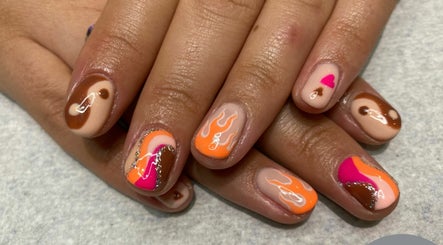 Nostalgic Nails image 2
