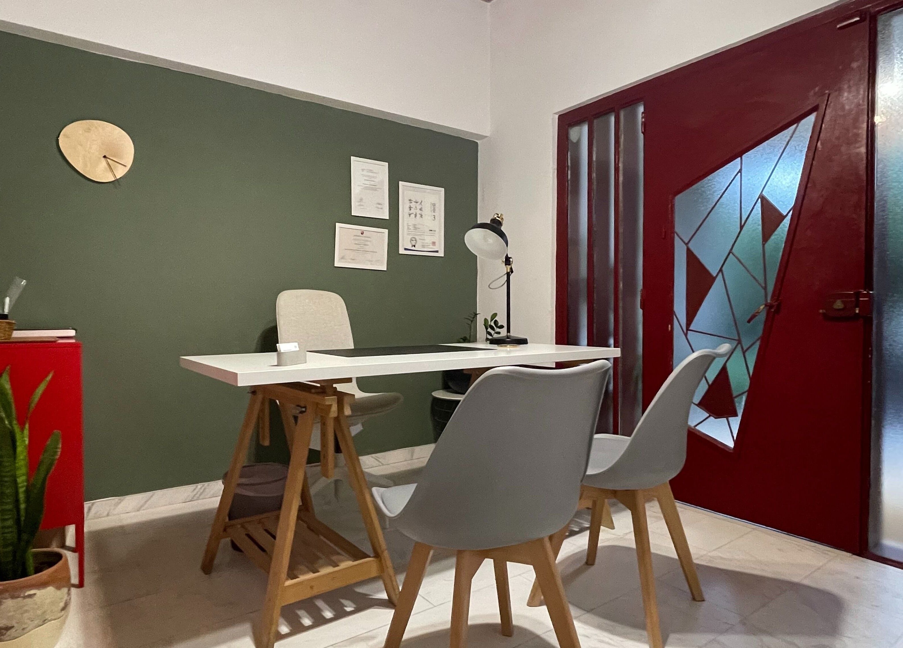 Modern serene workspace at Feed your Health, Aglantzia, Nicosia, CY with minimalist decor and natural lighting.