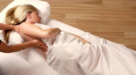 Maisie's Mobile Massage image 2