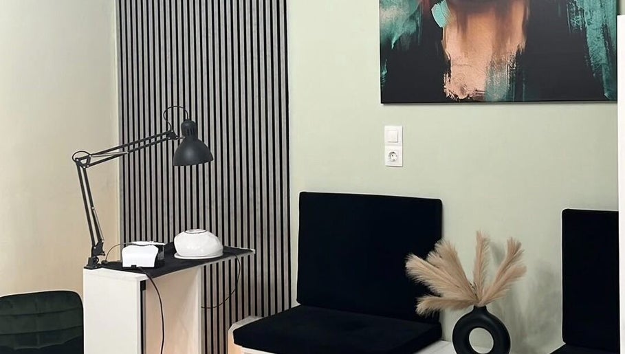 Στυλάτη γωνία αναμονής στο Mixcoco Ηράκλειο Κρήτης, Ηράκλειο, GR με μοντέρνα διακόσμηση.