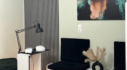 Στυλάτη γωνία αναμονής στο Mixcoco Ηράκλειο Κρήτης, Ηράκλειο, GR με μοντέρνα διακόσμηση.