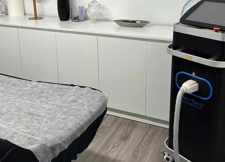 Εσωτερικό Mixcoco Ηράκλειο Κρήτης με μοντέρνα μηχανήματα στο Ηράκλειο, GR.