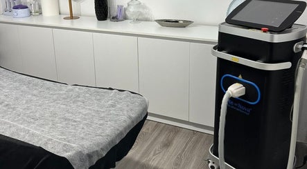 Εσωτερικό Mixcoco Ηράκλειο Κρήτης με μοντέρνα μηχανήματα στο Ηράκλειο, GR.