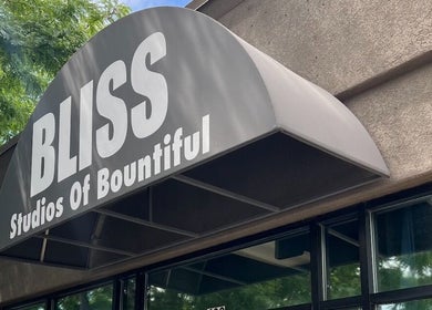 Entrance sign of Bountiful Beauty Lounge, located in Bountiful, Utah, US, showcasing elegance and style.