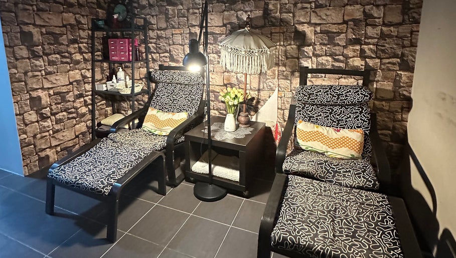 Cozy seating area at Tulip Spa and Beauty Seri Iskandar, Seri Iskandar, Perak, MY with stylish decor.