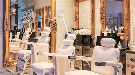 Luxury beauty chairs and ornate mirrors at Mayfair Aesthetics and Beauty, London, England, GB.