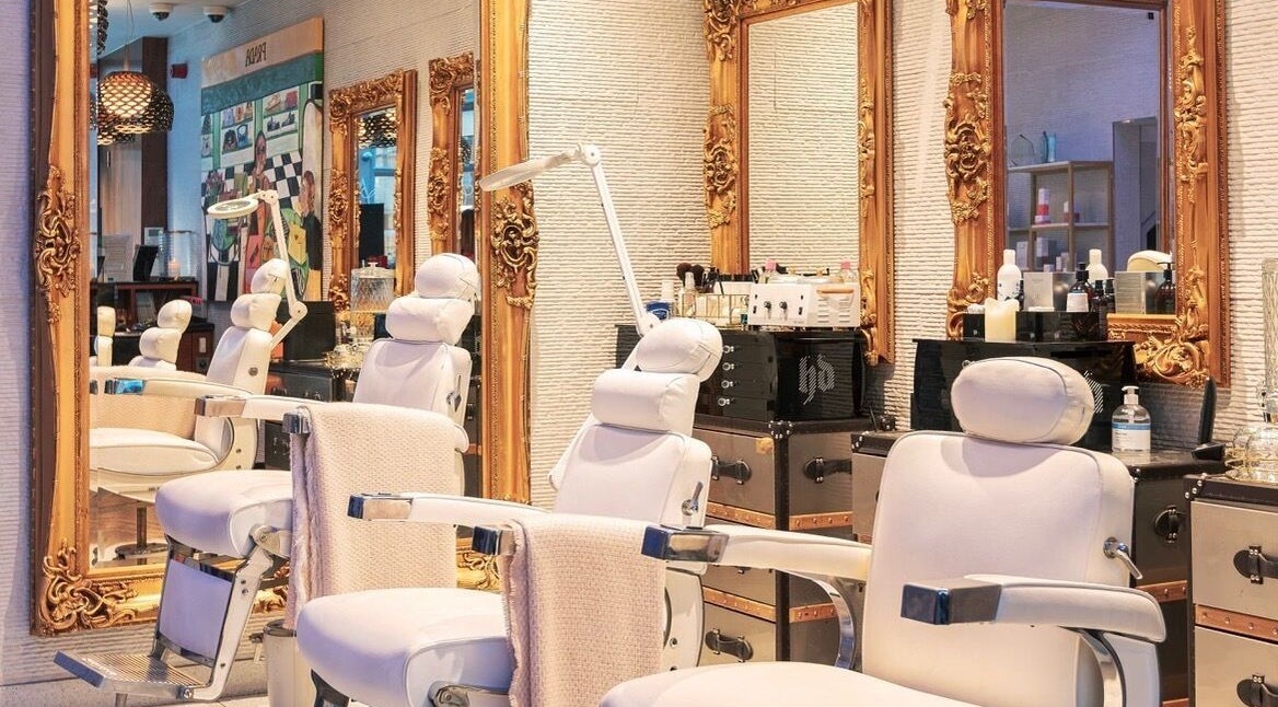 Luxury salon chairs and ornate mirrors at Mayfair Aesthetics and Beauty, London, England, GB.