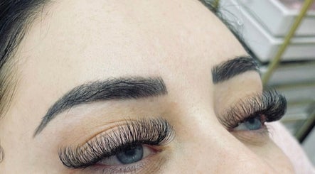 Close-up of eyelash extensions at Mediskin - Liverpool in Prescot, England, GB. Enhancing natural beauty.