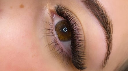 Immagine 2, Azure Lashes and Beauty