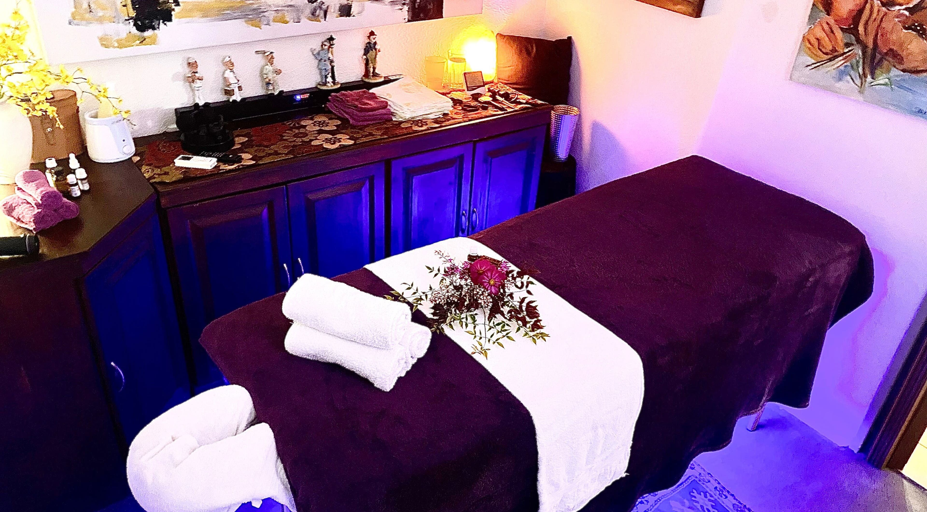 Cozy massage table at Andy Massage Therapist, Kempton Park, Gauteng, ZA, with calming decor and soft lighting.