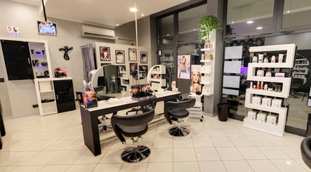 Salone Centrale Hair MONTEGROTTO TERME Bild 2