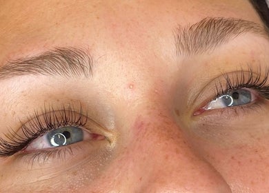 Lash extensions by Erica Elizabeth Beauty in Sandbach, England, GB enhancing natural beauty.