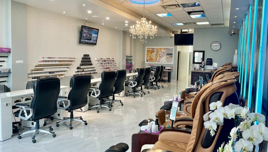 Classy Nail Lounge image 1