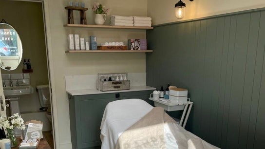 Pamper Shed Beauty & Aesthetics