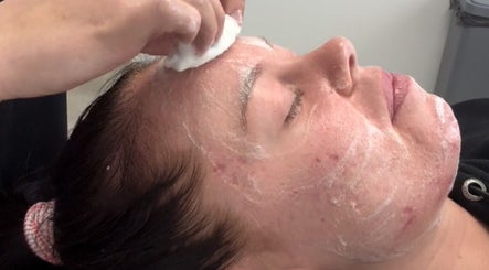 Allure Aesthetic image 3