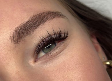 Close-up of elegant eyelash extensions at Nava Lash & Nail Artistry, Roodepoort, Gauteng, ZA.