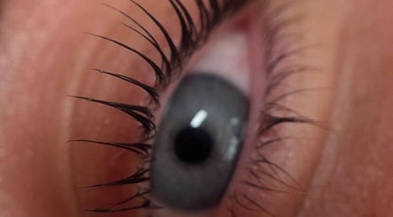 Lashes By Katie – kuva 2