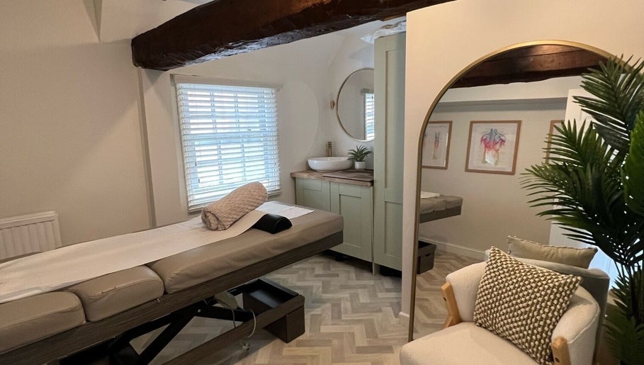 Relaxing therapy room at Therapy and Performance Clinic- Stratford, Stratford-upon-avon, England, GB.