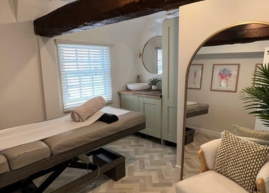 Relaxing therapy room at Therapy and Performance Clinic- Stratford, Stratford-upon-avon, England, GB.