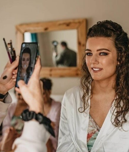 Image de Helen Mcclurg Make Up Artist 2