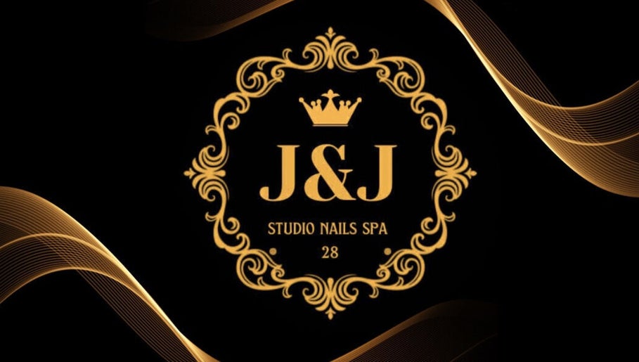 J&J studio nails spa image 1