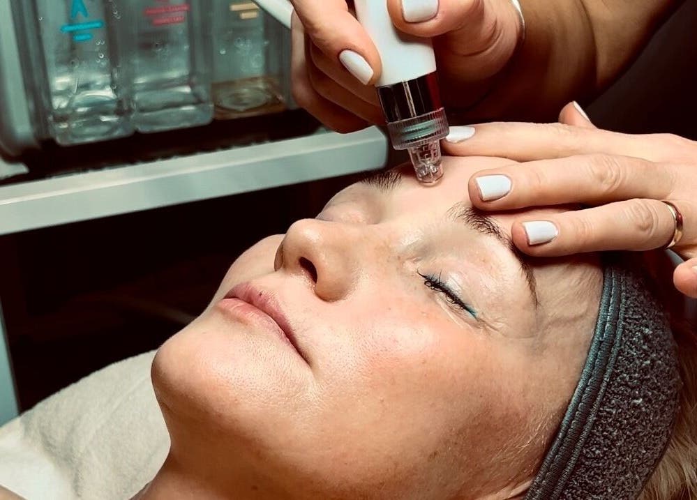 Relaxing facial treatment at Facial Zen in Dublin, County Dublin, IE, enhancing skin health and radiance.