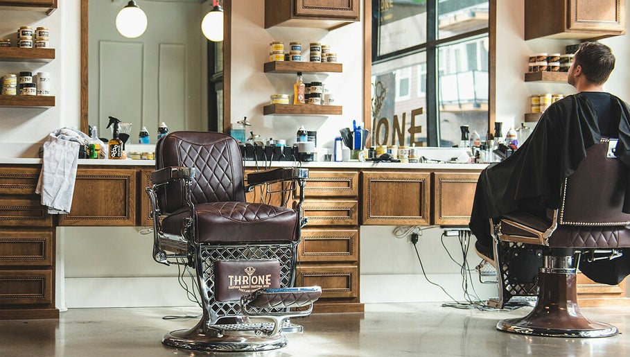 Throne Traditional Barbershop on Williams imagem 1