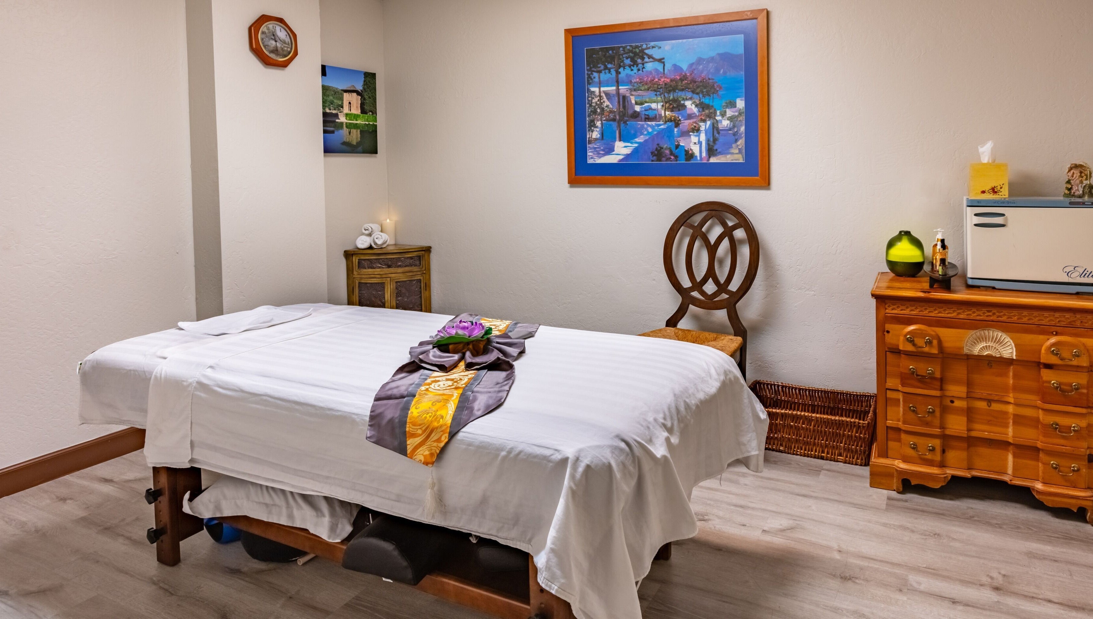 Relaxing massage room at Thai Balinese Massage & Spa in Scottsdale, Arizona, US with elegant decor.