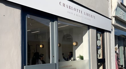 Charlotte Liberty Hair & Beauty billede 3